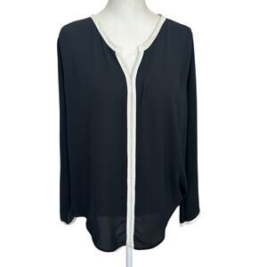 Veronica M. Black and Ivory V-Neck Classic Top Blouse Womens Size Small
